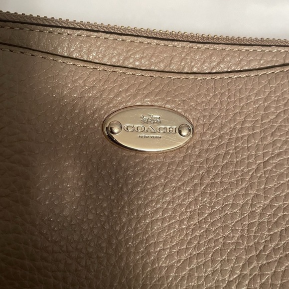 Coach Leather Suede Large Clutch Wristlet Bag Pebbled Leather F53419 Tan Beige - Picture 3 of 16